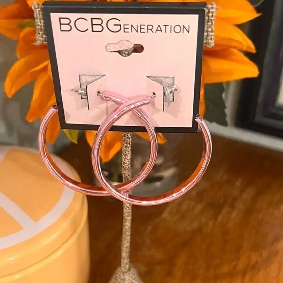 Nwe BCBG  Generation Large Pink Open Hoop Earrings #JW7 - Picture 5 of 5